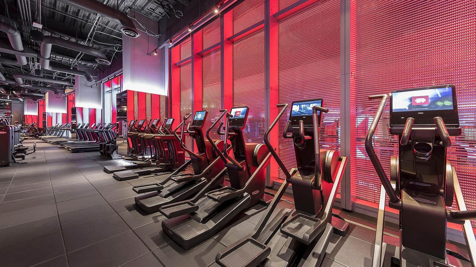 Intercontinental Downtown Los Angeles - 4Sallesport900x800
