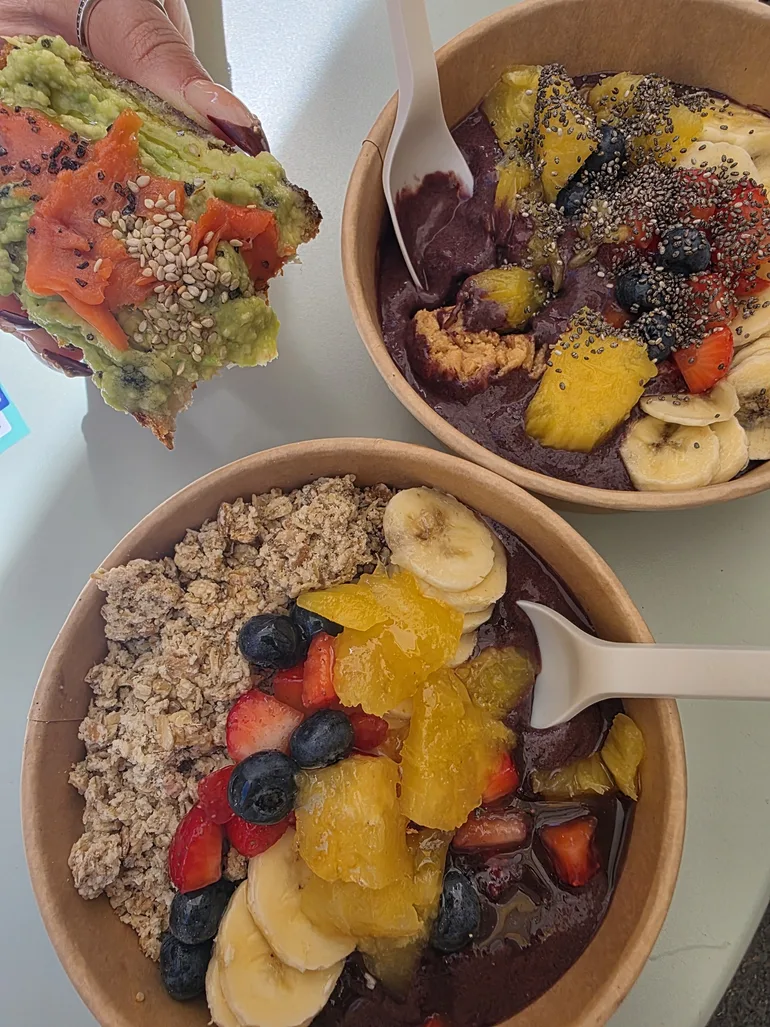 Acai bowl